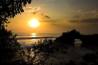 Pura Batu Bolong, Tanah Lot, Bali