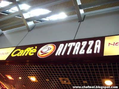 Fast Food  on Food   Glorious Food  Caffe Ritazza Klia