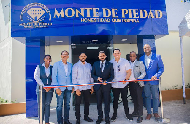 Monte de Piedad celebra la Inauguración de la Remodelación de la Avenida Teniente Amado (Sucursal Duarte)