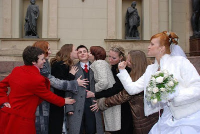 Amateur Wedding Photography Seen On www.coolpicturegallery.us