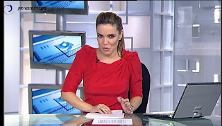 CARME CHAPARRO, Informativos Telecinco (09.01.11)