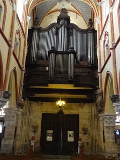 2016.03.27-037 orgues dans l'église Notre-Dame