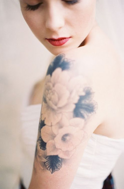 Bunch of Cute Flower Tattoo on Women Shoulder
