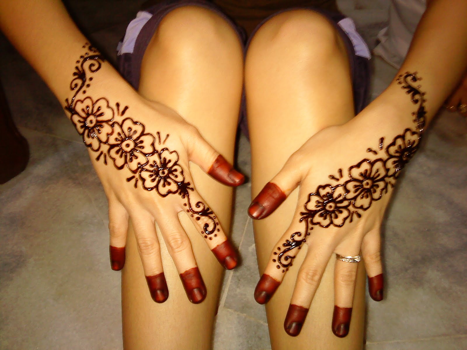  Henna on Pinterest Simple Henna Tattoo Henna Hands and 