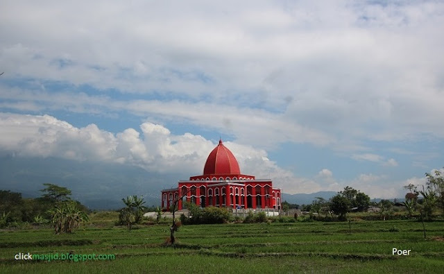 Masjid Merah, Taman Dayu Pandaan, Pasuruan