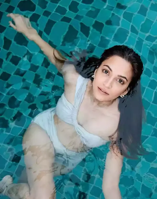 kriti kharbanda bikini indian actress