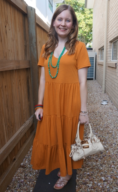 kmart amber tiered midi dress with cream chloe mini paddignton bag green gold accessories christmas family photos outfit | awayfromblue