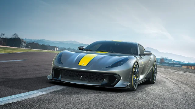 Ferrari 812 Superfast Edición Limitada / AutosMk