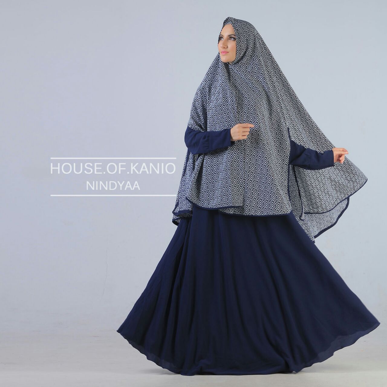 Jual Baju Hijab Hitam - Nindya Syarí By Kanio