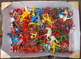 Crescent 54mm Figures; Crescent Colour Variant; Crescent Colour Varient; Crescent Indian Toy Figure; Crescent Native American; Crescent Red Indian; Indian Toy Figure; Indians; Kinder Indian; Kinder Wild West; Made in England; Made In Italy; Native American Indian; Native American Toys; Small Scale World; smallscaleworld.blogspot.com; Unknown Toy Figures; Unknown Toy Indians; Wild West;