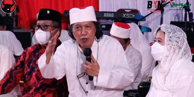 Sentilan Cak Nun di Markas PDIP: Presiden Sekarang Belum Tepat, Mohon Maaf