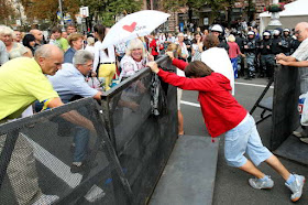 Фото Укринформ: столкновения в день Независимости