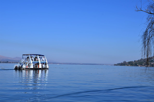 Picnic at Hartbeespoort Dam #SouthAfrica #PhotoYatra #TheLifesWayCaptures