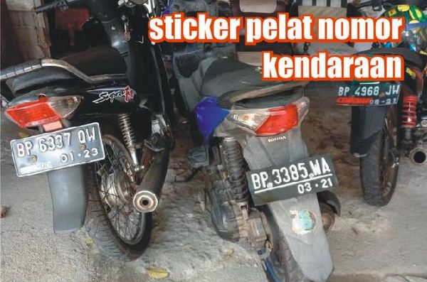 sticker pelat nomor kendaraan