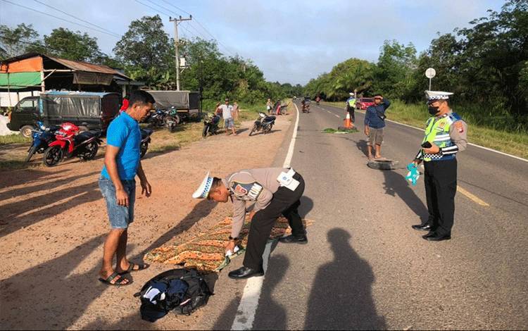 Kecelakaan Pelajar SMP Tewas usai Tertabrak Mobil Pikap di Jalan Jenderal Sudirman Km 26 Kotawaringin Timur