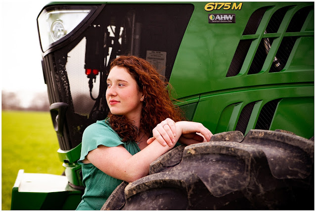 Clinton, Indiana Senior Photographer