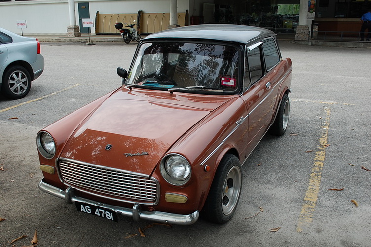 orangkecilorangbesar: Toyota Publica 700