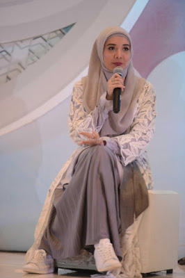 model jilbab zaskia sungkar terbaru