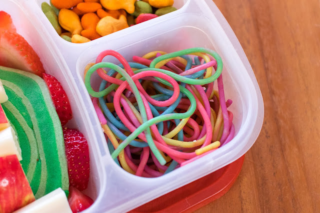 How to Make Dr. Seuss Day School Lunches!