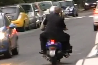 Napoli owner storms out of draw, departs on stranger's scooter