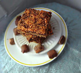 Butterfinger Fudge Cookie Bars