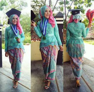 model kebaya hijab hijau muda dan pink