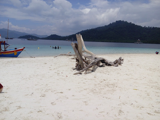 pantai kelegian lunik lampung