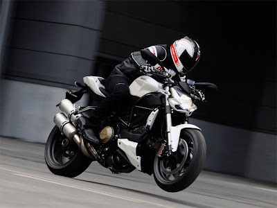 2010 Ducati Streetfighter Nice Review