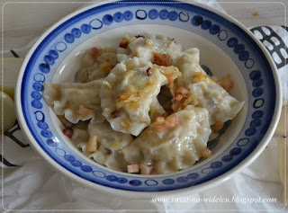 http://swiat-na-widelcu.blogspot.com/2020/05/pierogi-chopskie.html