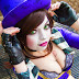 COSPLAY: Oki-Cospi como Mad Moxxi, Mera, Gata Negra e Estelar