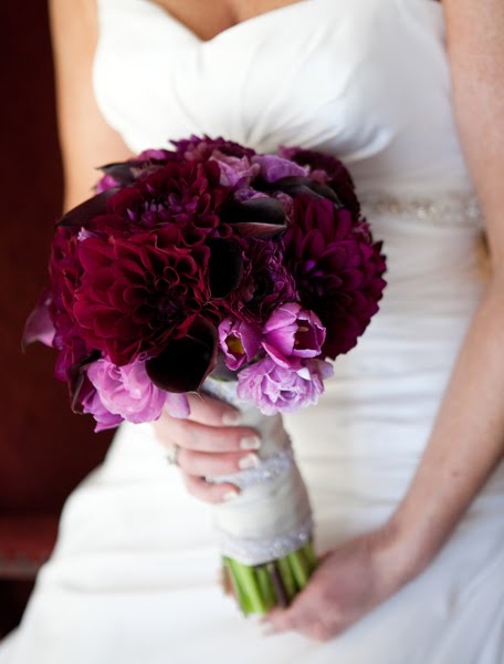 Purple and Red Wedding FlowersThe purple and red wedding bouquet looks