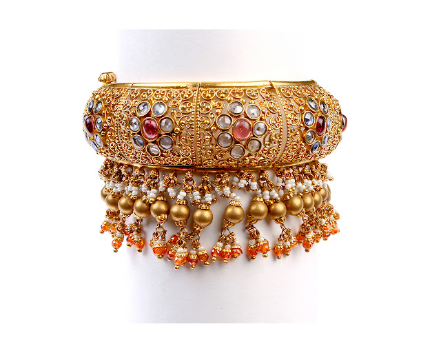 Beautiful Gold Bangles Collection 2015 Wallpaper