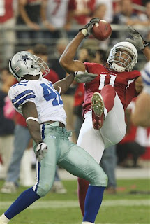 Larry Fitzgerald makes an awesome leaping catch