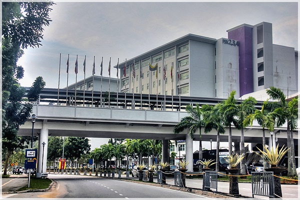 SUPERMENG MALAYA Jom Terjah UiTM  Kampus Puncak  Alam 