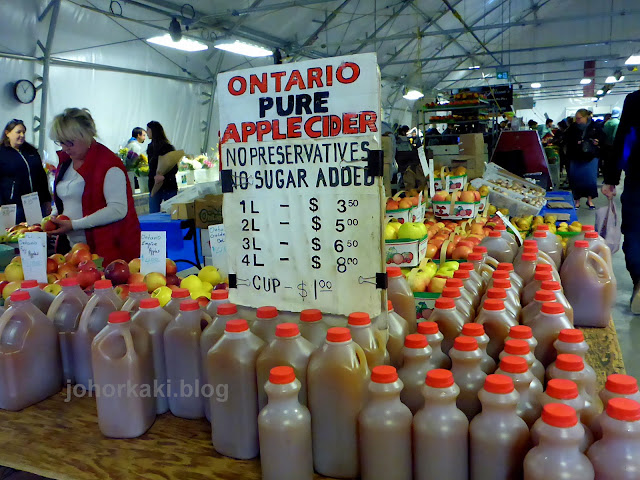 Saturday-Farmer's-Market-St.-Lawrence-Market-Toronto