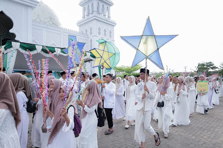 Staf Ahli Bupati Ketapang Lepas Ribuan Peserta Pawai Tarhib Ramadan