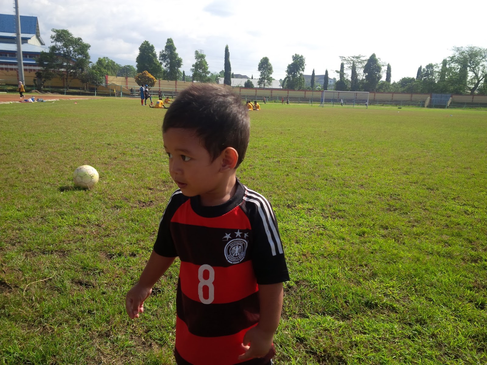 Anak Kecil Pun Mencintai Sepakbola Arsad Corner