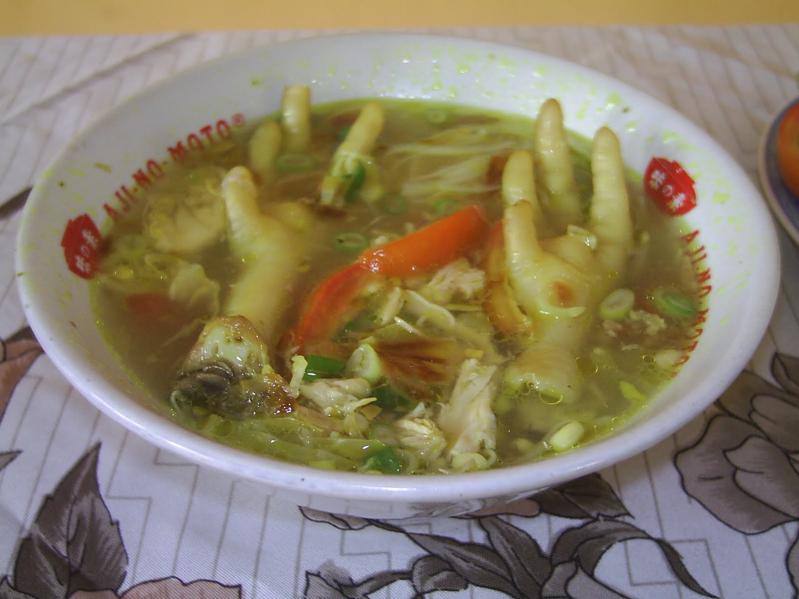 Yuana's Lounge.': Soto Ayam Ceker ala Dahlia