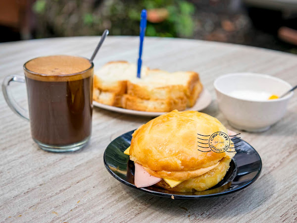 Polo Bun, Toast and Local Coffee @ 三点三Meet, Jelutong Penang