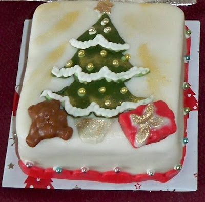 chrismas cake decoration