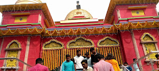 योगापटी में नवरात्र के पहले दिन को लेकर श्रद्धालुओं की उमडी भीड़ योगापटी में नवरात्र के पहले दिन को लेकर श्रद्धालुओं की उमडी भीड़