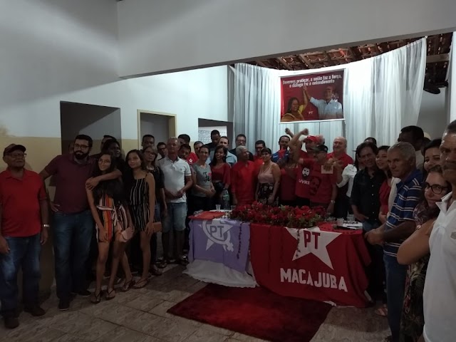 Posse da nova presidenta do PT de Macajuba aconteceu neste sábado (28)