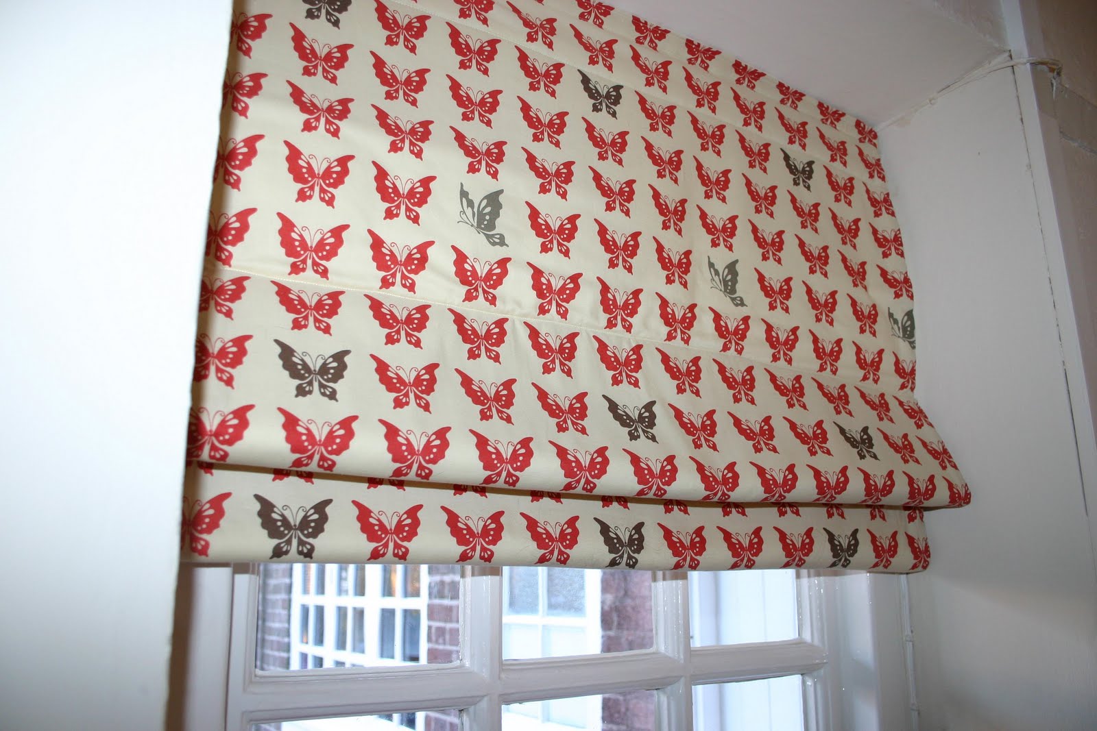 HOW TO MAKE A ROMAN BLIND? | ASK JEEVES - ASK.COM - WHAT'S YOUR