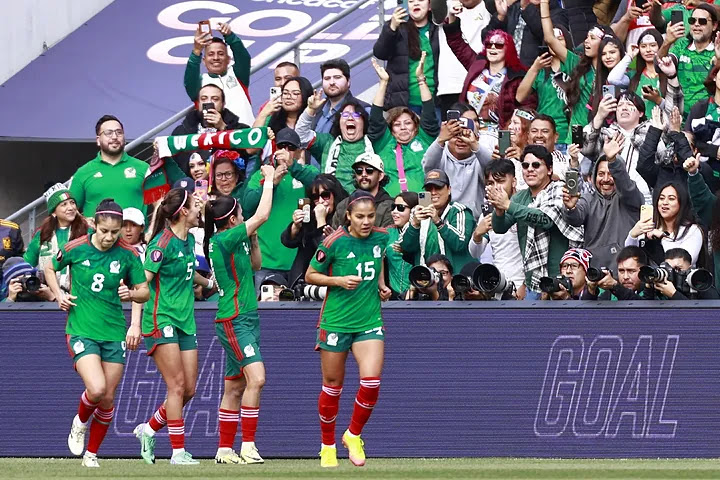México vs. Paraguay en los cuartos de final de la Copa Oro W 2024 | Ximinia