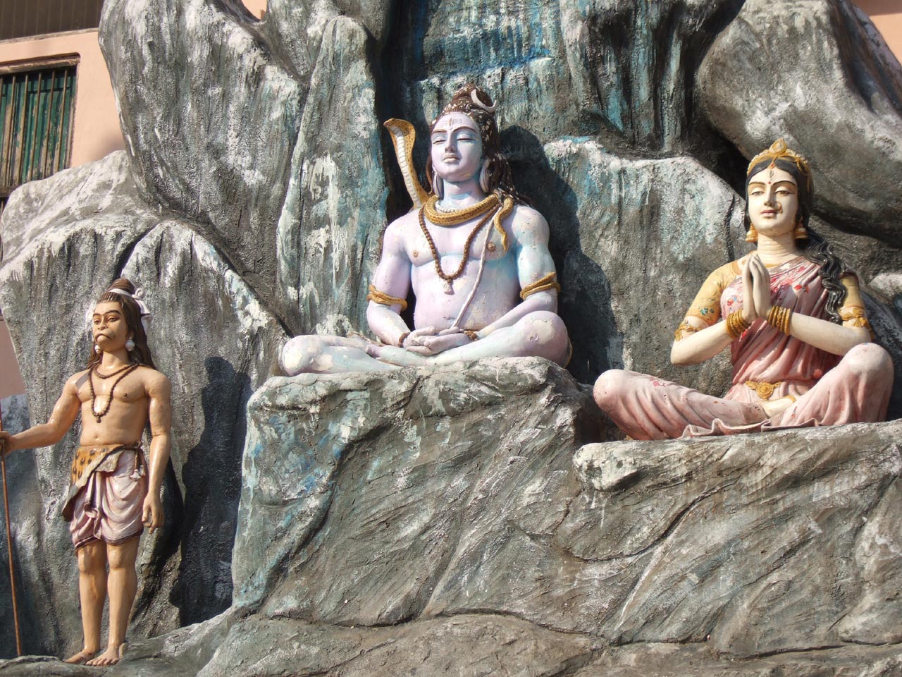 https://blogger.googleusercontent.com/img/b/R29vZ2xl/AVvXsEgYeq_eWsb173vPtcI0d52sRhZtSXGHB5UmEGPEBAa9xtqcHSqhOXn0oImKqph1cZkJelNVIKgrm6J6dmq82ELStQSgU1YiZB921a6Hu9a4JmGBkI0kijwcsyD8oEEV1oTZPE6fS7kM32AQ/s1600/rishikesh-temple-of-hindu-god-at-india-pictures-collection.jpg