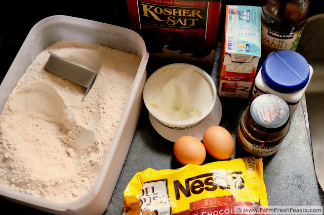 ingredients to make healthy wholewheat tiramisu muffins