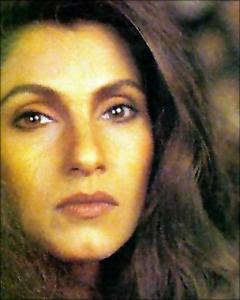 Dimple Kapadia Hot Photo