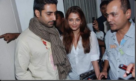 abhishek-and-aishwarya-at-shefali-shah-play-bas-itna-sa-khawab-a