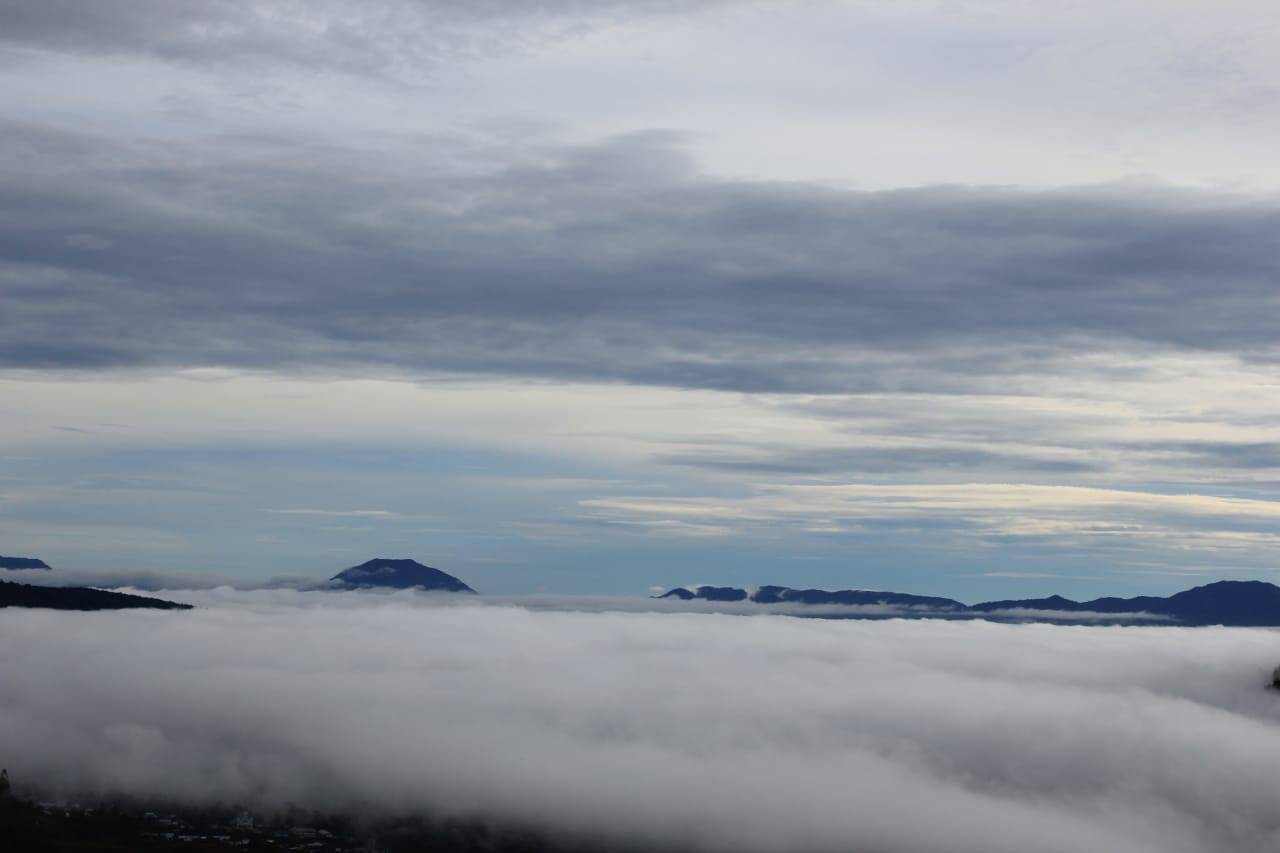 Panorama Bukit Holbung,