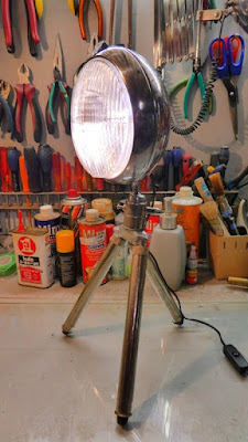 Marchal, virage, antibrouillard, arguet, phare marchal, marchal 640, jouy le chatel, éclairages, lampe, lampesgrichard, richard, grichard, g’richard, vintage, ancien, retro, atelier, désign, industriel, édison, brocante, loft, dans le noir, ampoule